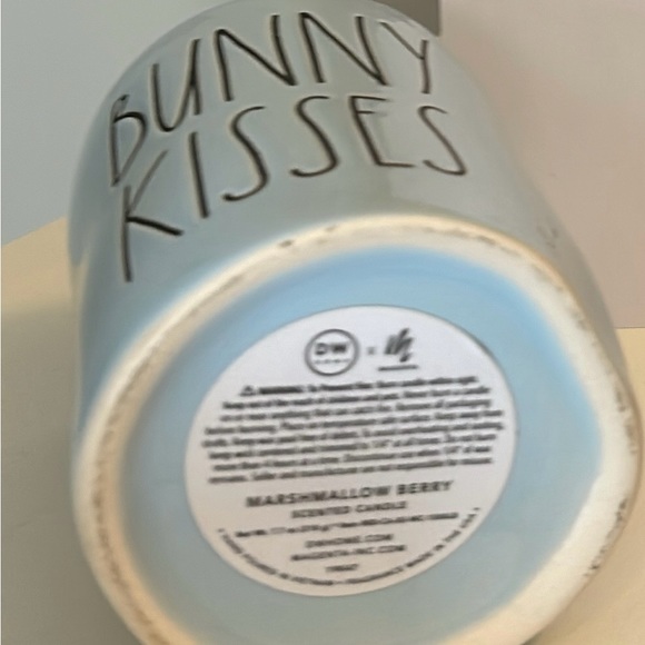 Rae Dunn Candle - Picture 2 of 2